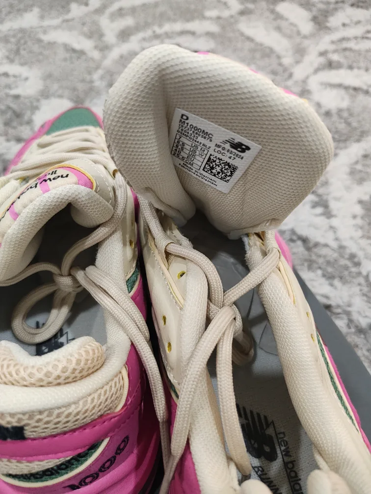 New Balance 1000 Pink/Green Sneakers image indicator(5)