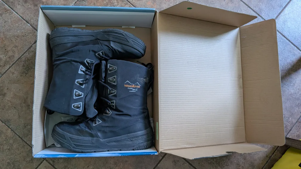 WindRiver Winter Boots Size 10 Mens thumbnail