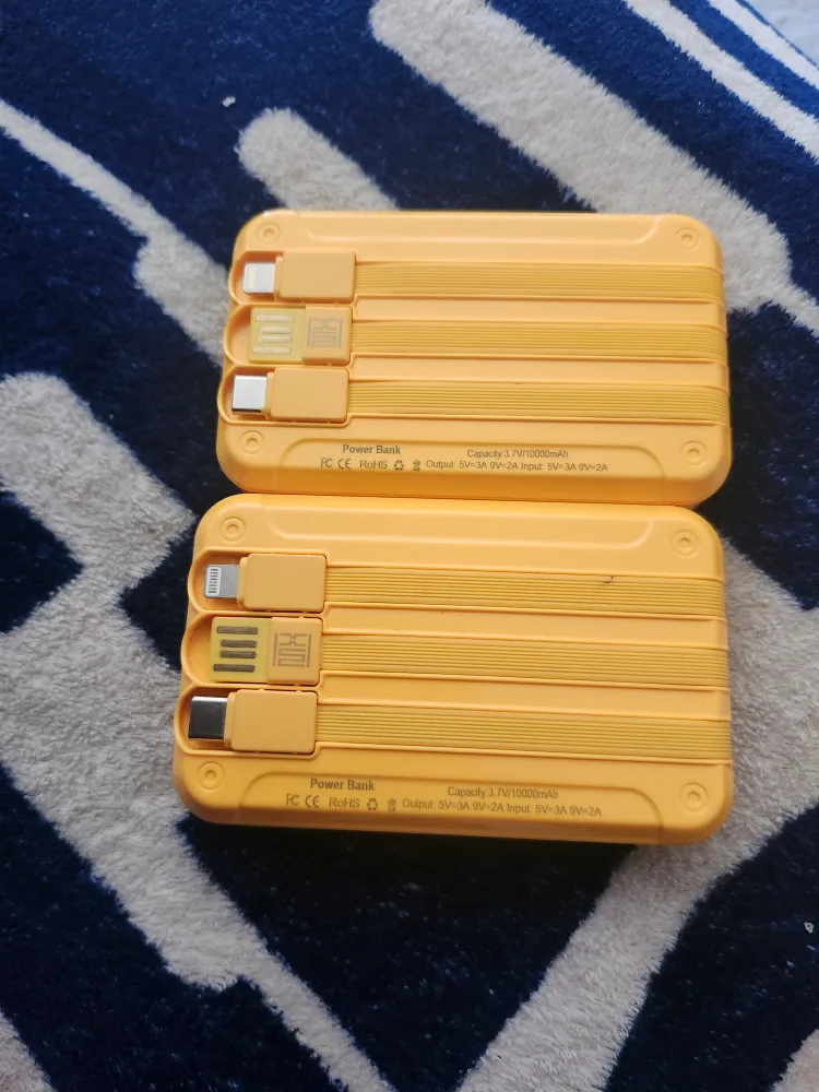 Yellow 10000mAh Power Bank image indicator(4)