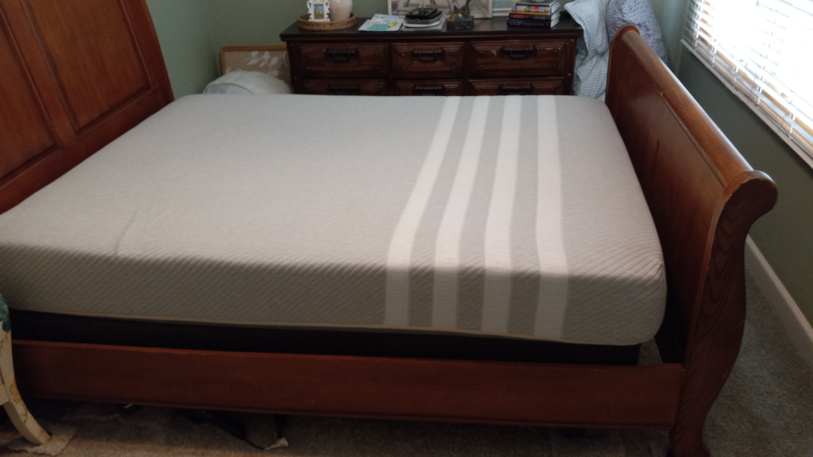 Ashley Alisdair Queen Sleigh Bed with Memory Foam Mattress