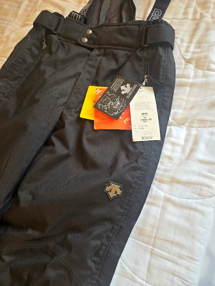 Descente Ski Pants - Black, Size US 34S image indicator(2)