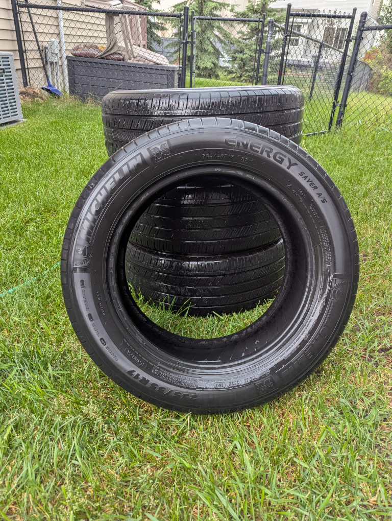 Michelin Energy Saver A/S 235/55R17 Tires