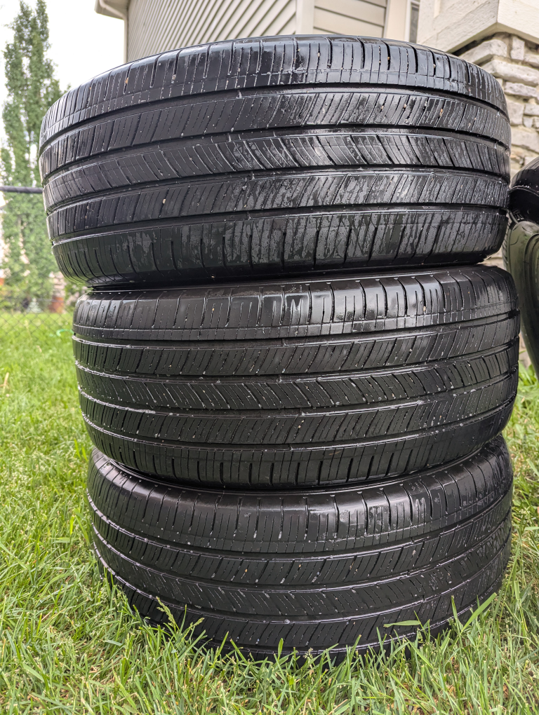 Michelin Energy Saver A/S 235/55R17 Tires - photo 4