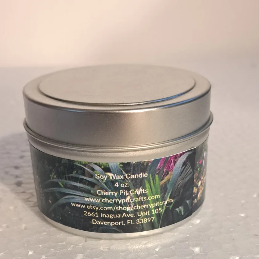 Alice in Wonderland themed scented candle image indicator(3)