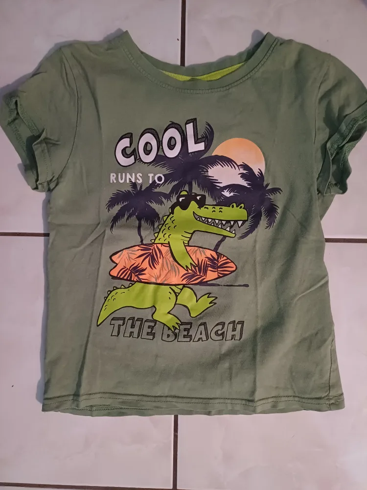 🇨🇦 Free: Kiki&Koko Kids T-shirt (Size 6-7 yrs) thumbnail