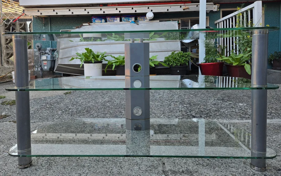 Glass TV Stand image indicator(6)