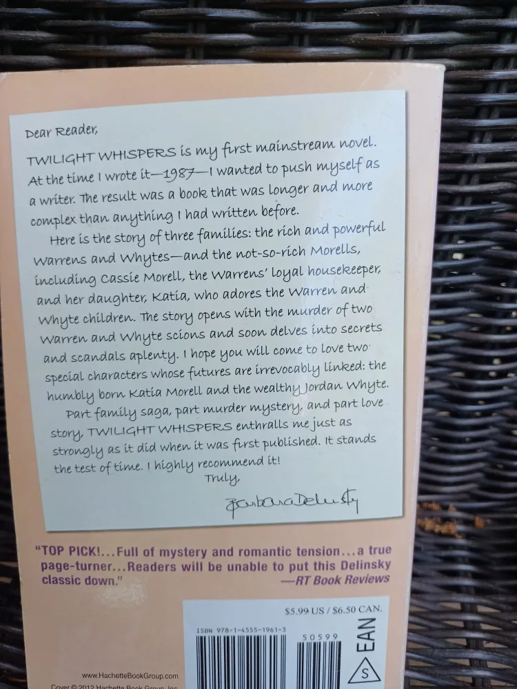 🇨🇦 Free book: Twilight Whispers by Barbara Delinsky image indicator(2)