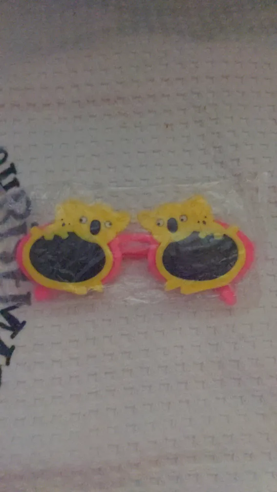 toddler sunglasses thumbnail