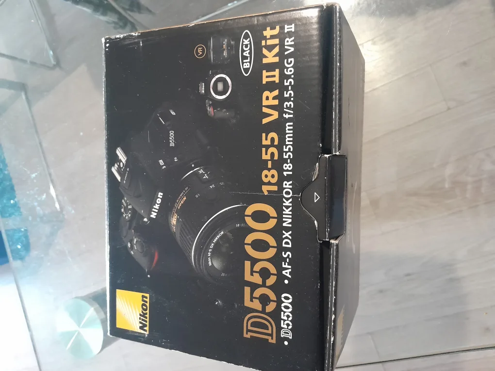 Nikon D5500 18-55 VR II Kit thumbnail
