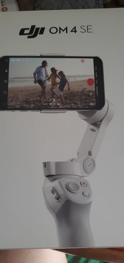 DJI OM 4 SE Gimbal Stabilizer - Like New! image indicator(2)