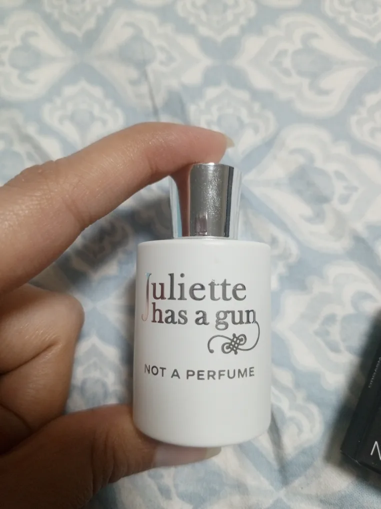 Mixed Beauty Lot: Hourglass, Tatcha, Laneige & More! image indicator(7)