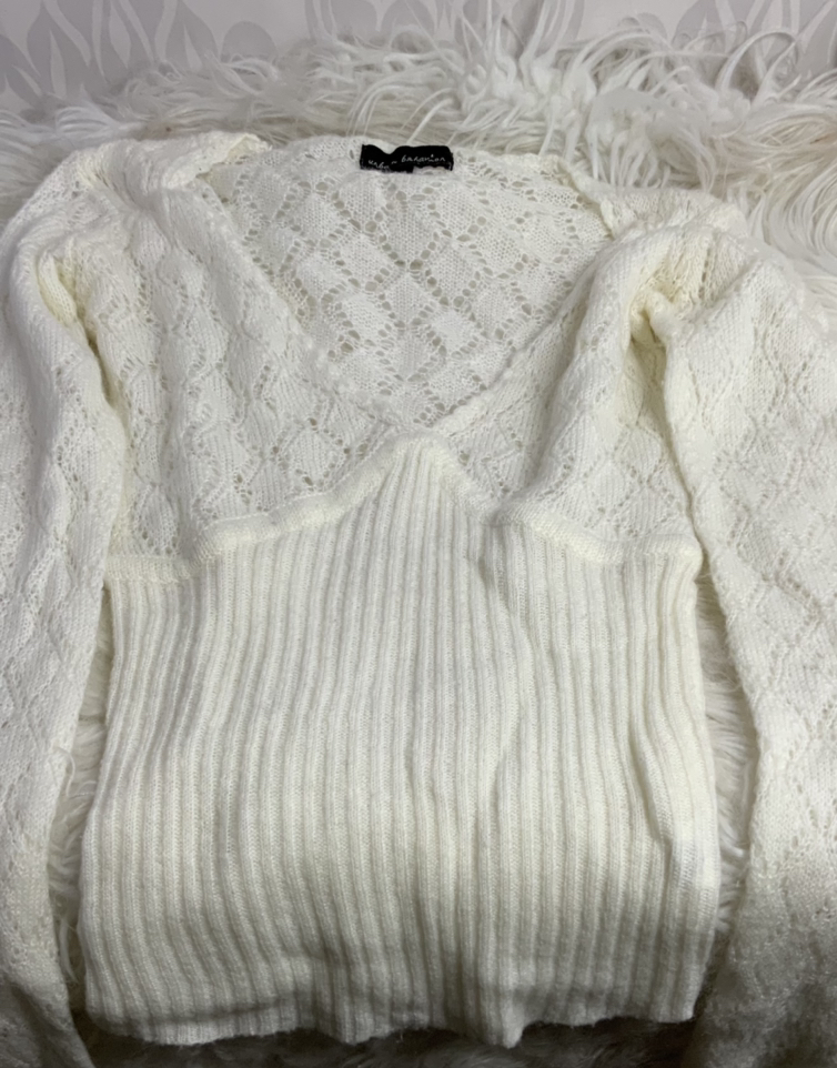 Urban behaviour lace sweater