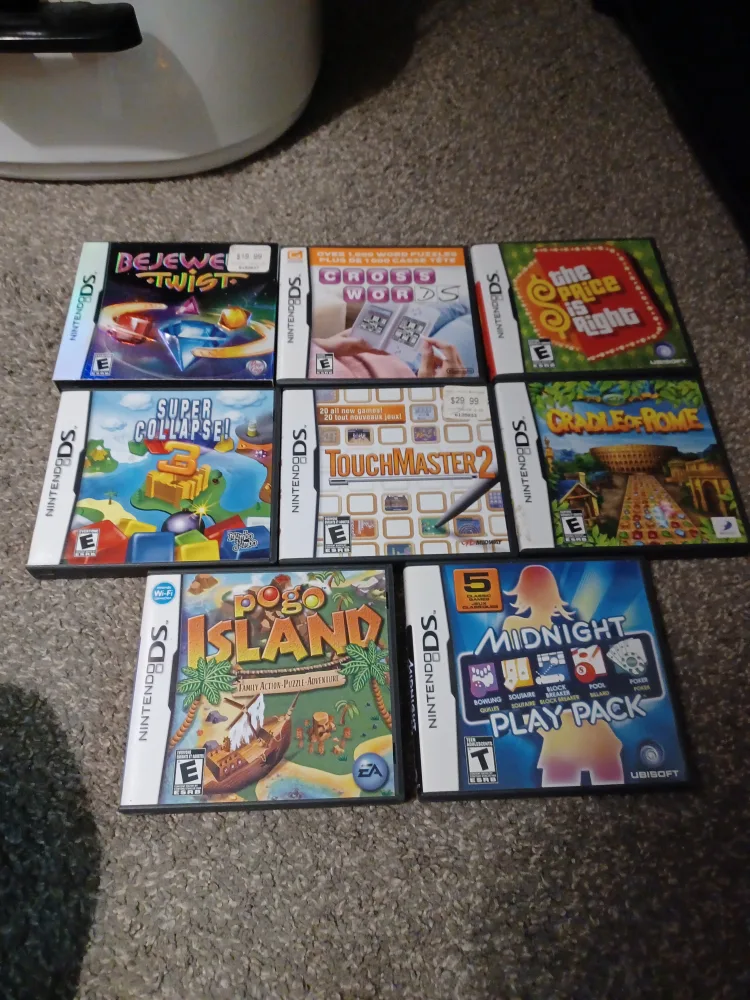 Nintendo DS Games Bundle thumbnail