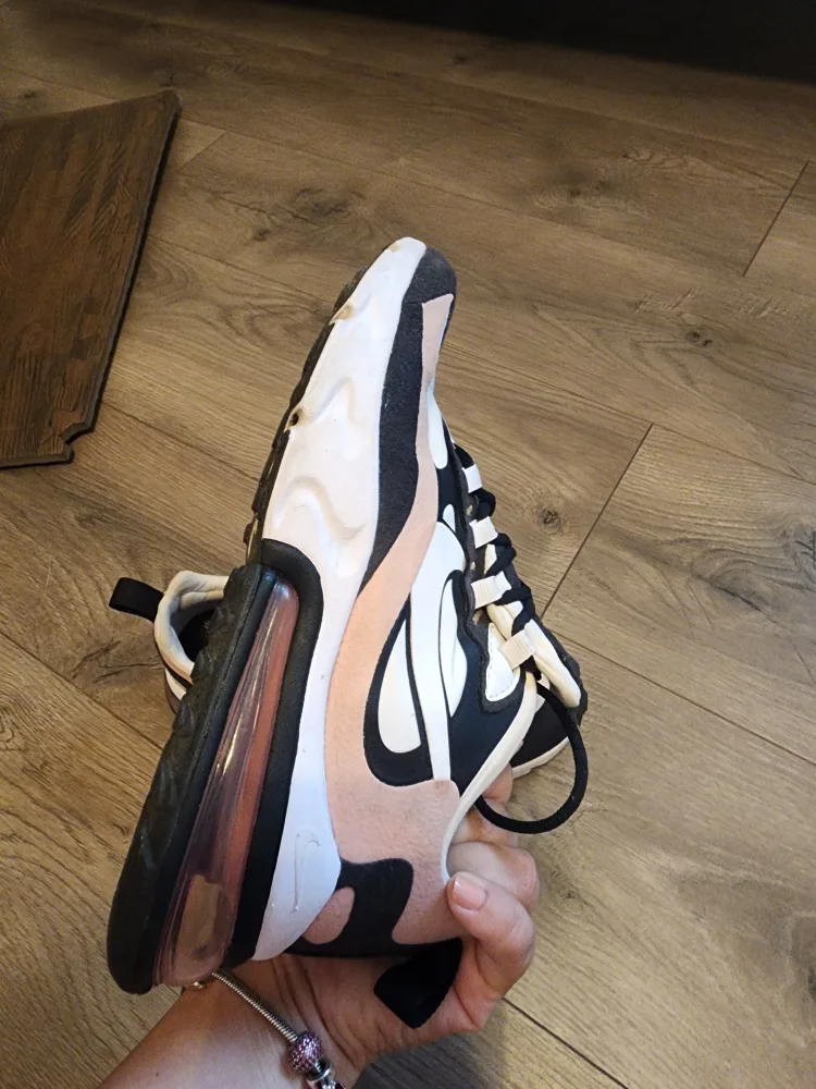 Nike Air Max 270 React Sneakers image indicator(8)