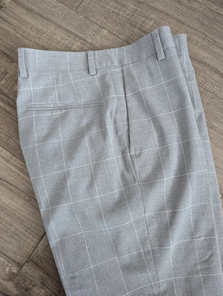 H&M Grey Plaid Dress Pants - 30R image indicator(3)