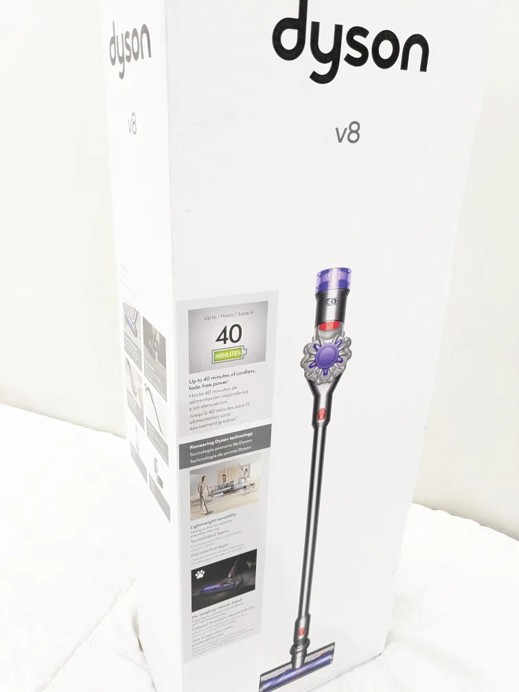 Dyson V8 Cordless Stick Vacuum Cleaner thumbnail