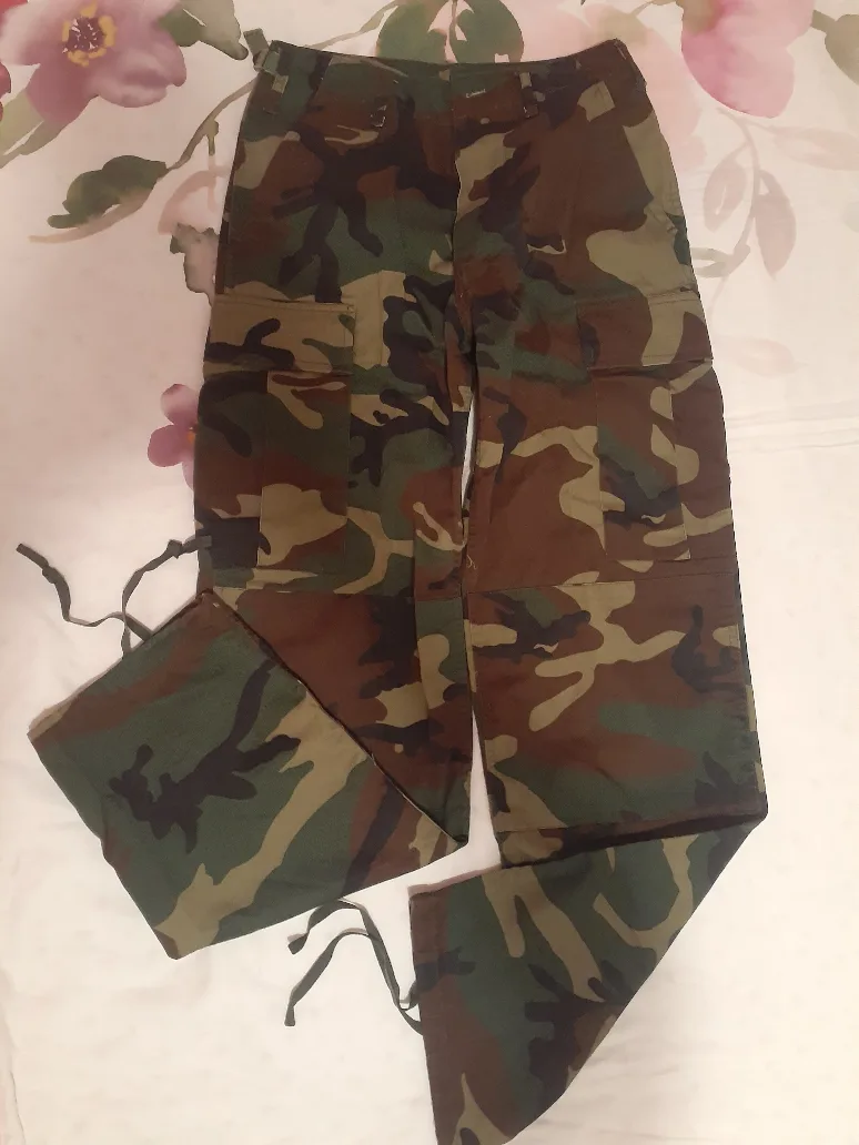 Women's  Camo Cargo Pants thumbnail