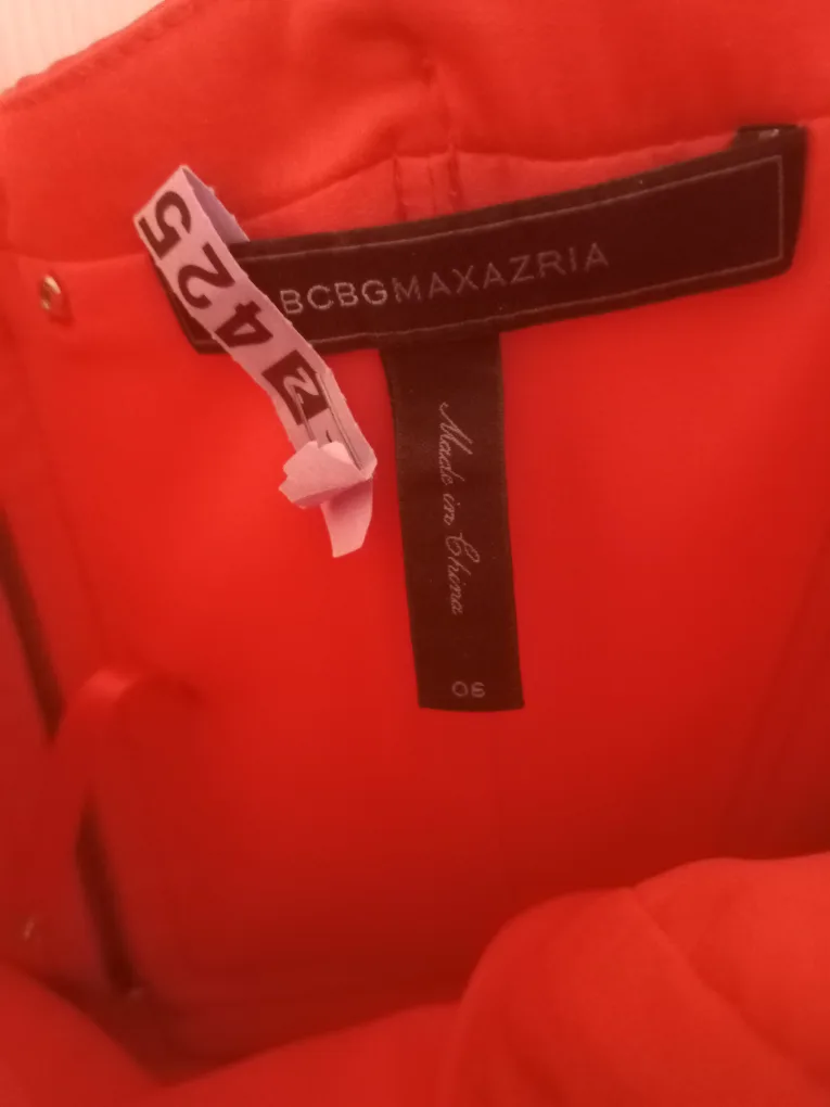 BCBGMAXAZRIA Coral Top & Skirt Set - Size 6 image indicator(3)