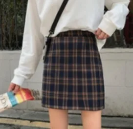 Plaid Skirt with shorts - Size W42 L44 thumbnail