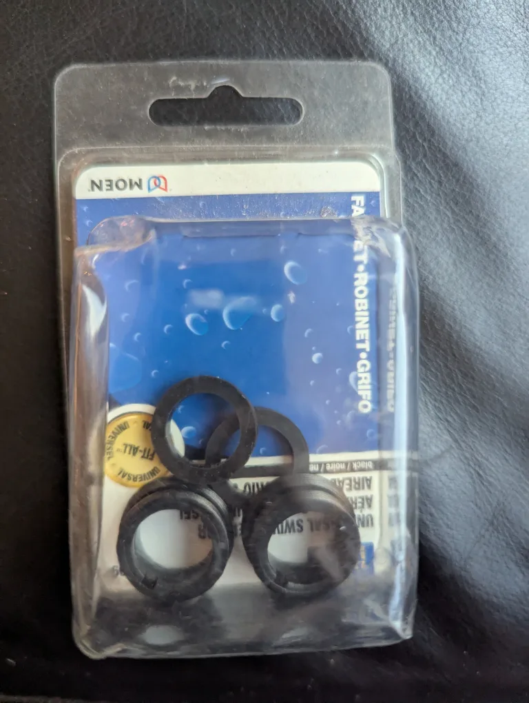 Moen Faucet Aerator Kit - New in Package thumbnail