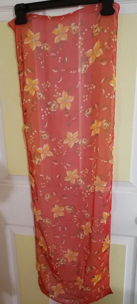 🇨🇦 Floral Print Scarf image indicator(2)