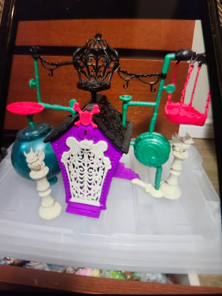$15 monster high playset thumbnail