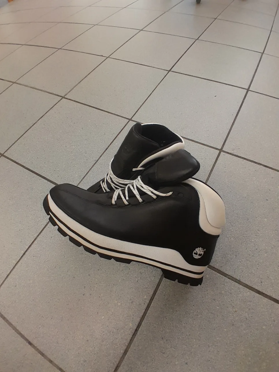 Timberland Ankle Boots - Black Elite Fashion Size 12 thumbnail