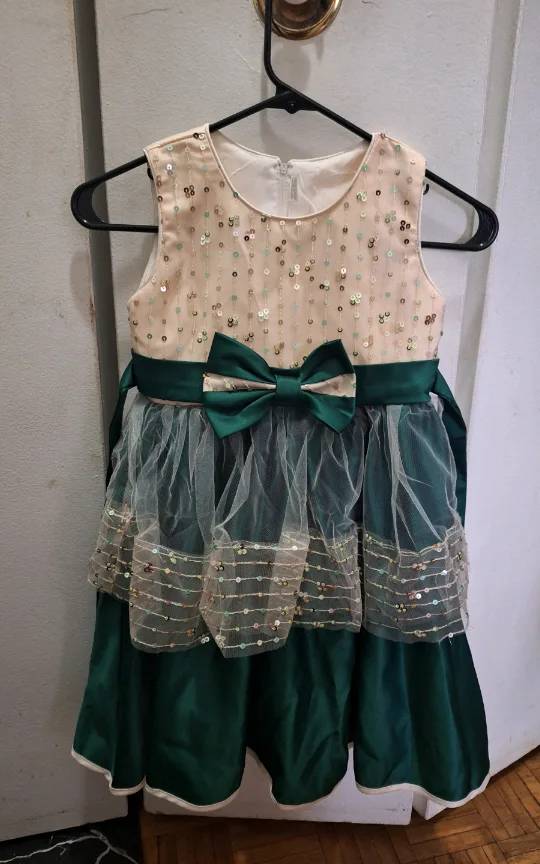 Girls' Party Dress - Size 130( 6-7y) New thumbnail