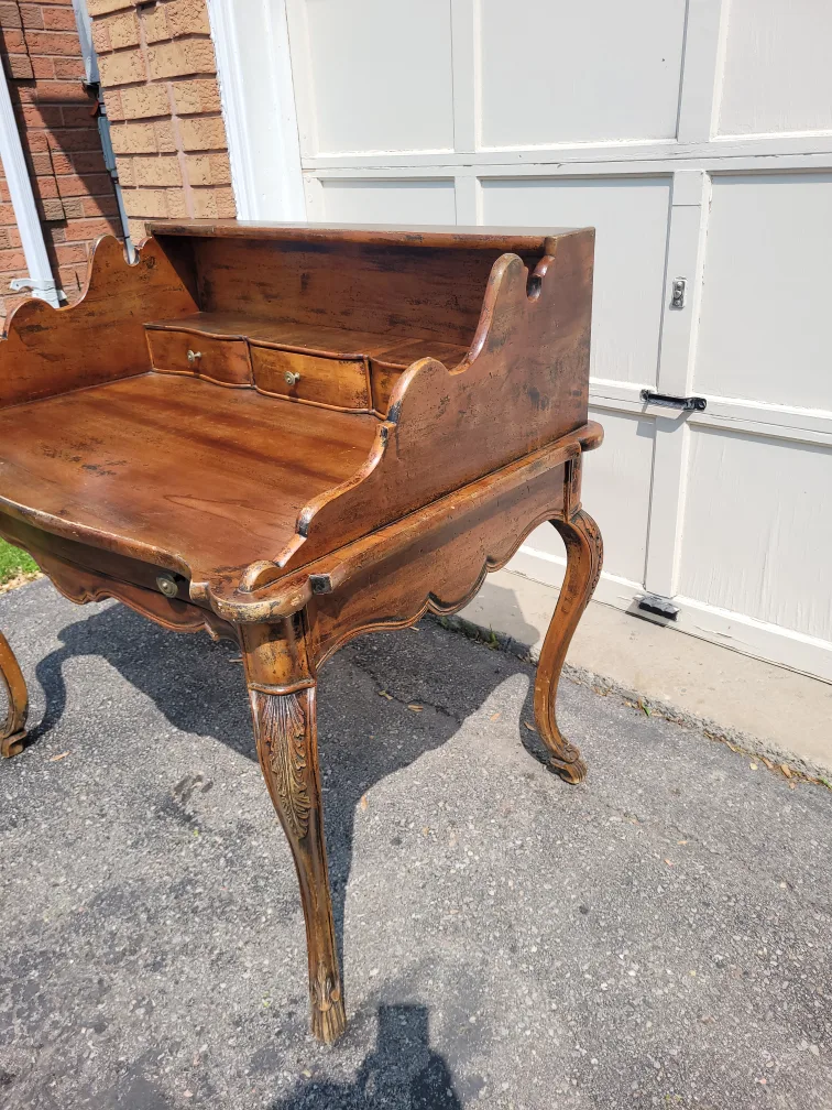 Vintage Wooden Writing Desk image indicator(2)