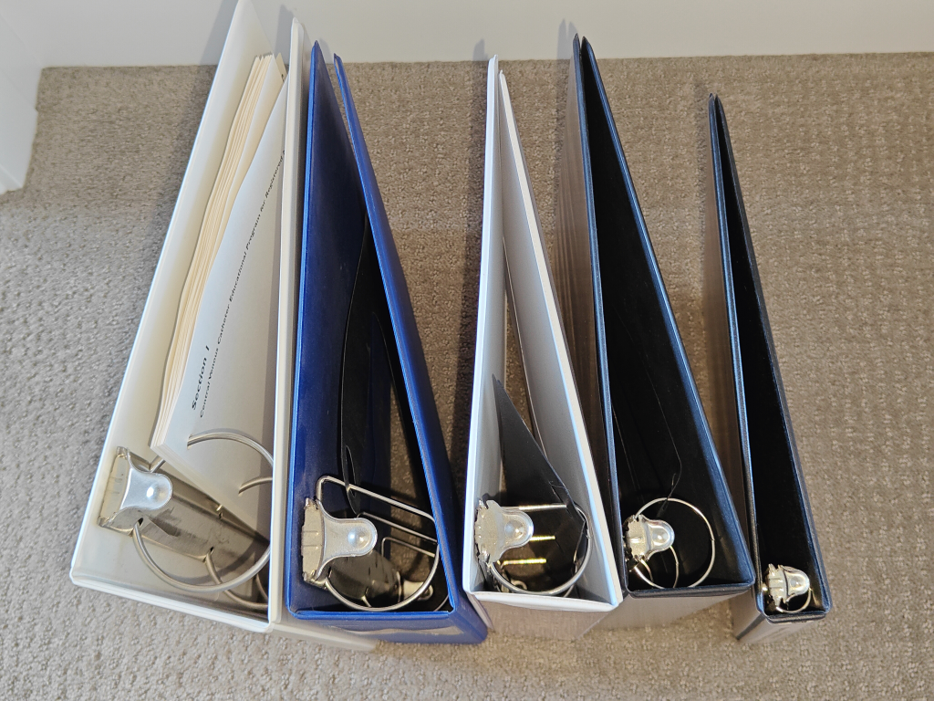 5 Binders - 2.5" & 1.5" & 1/2" Letter Size 8-1/2"x11" - photo 2