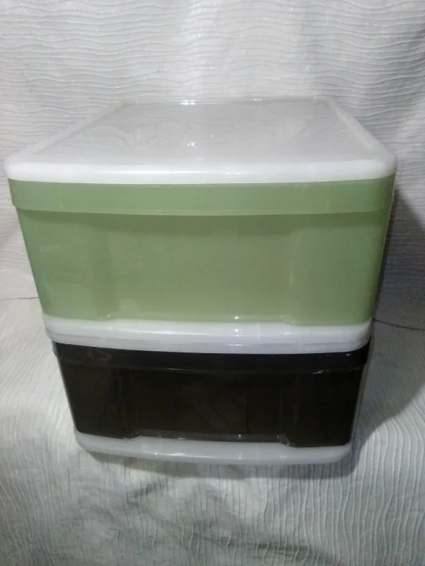Storage Containers with Lids - Green & Brown thumbnail