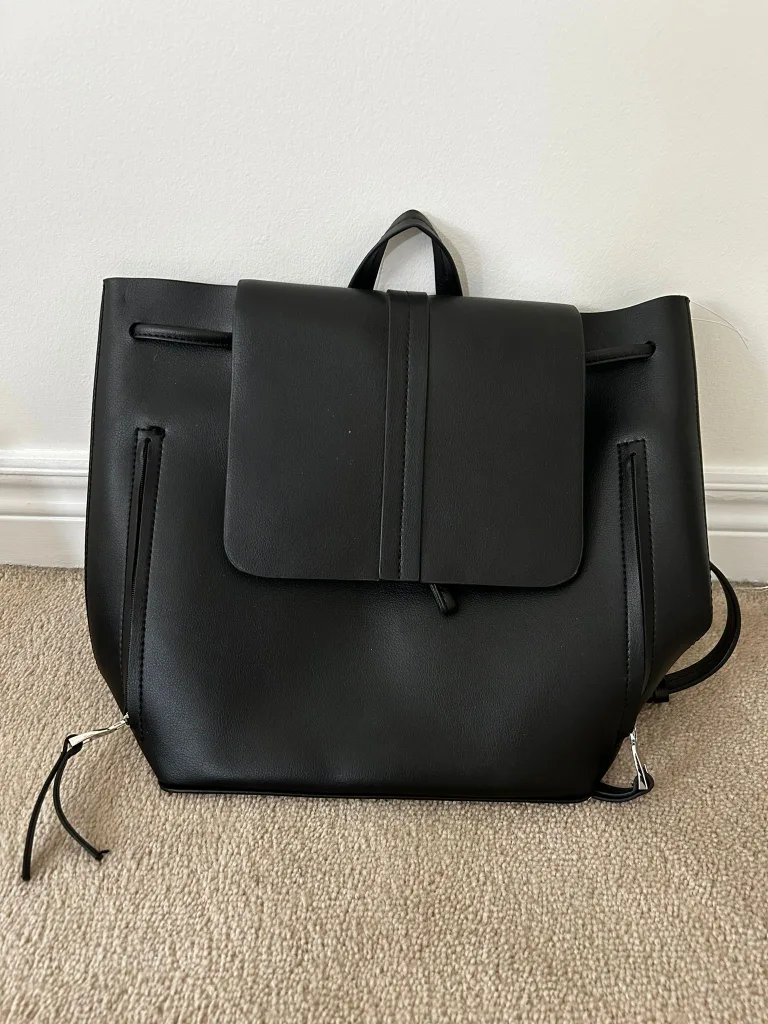 Brand new Zara Black Faux Leather Backpack image indicator(2)