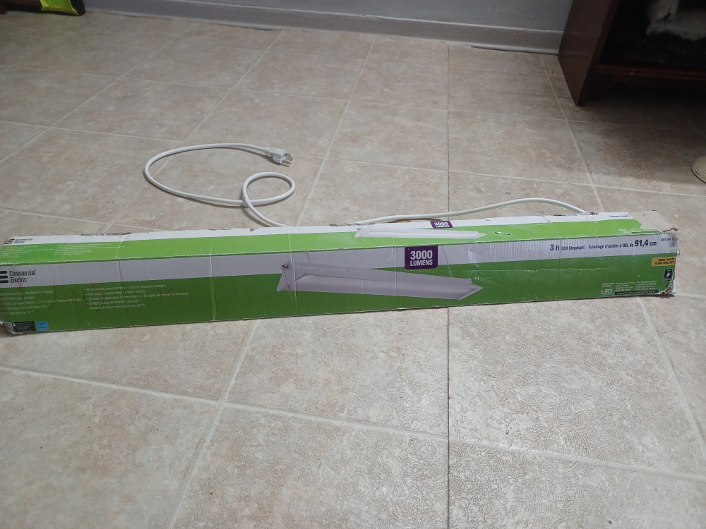 Commercial Electric 3 ft LED Shoplight - New in Box! - photo 2