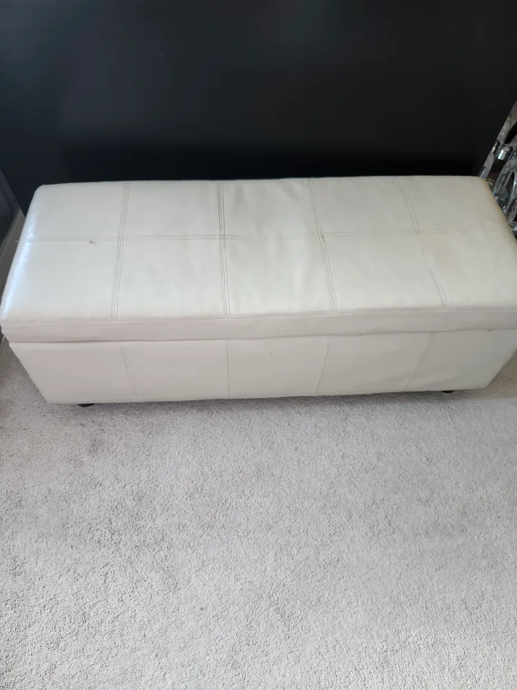 Cream-colored Storage Ottoman Bench thumbnail