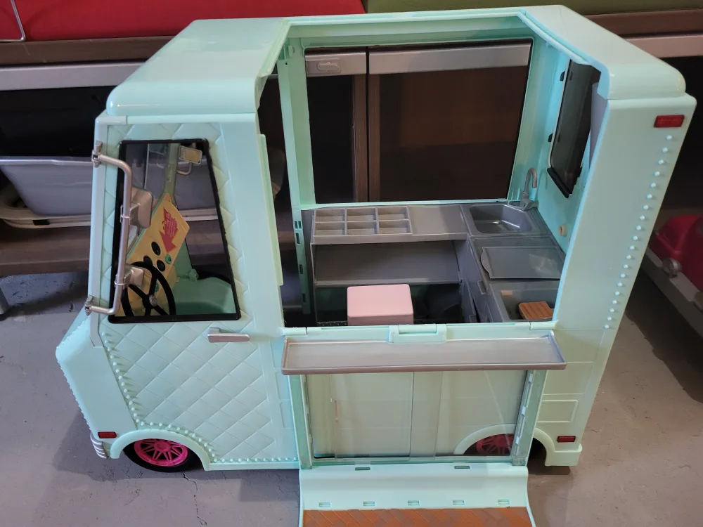 🍦Our Generation Ice Cream Truck 🍨 w/ play ice cream food. image indicator(2)