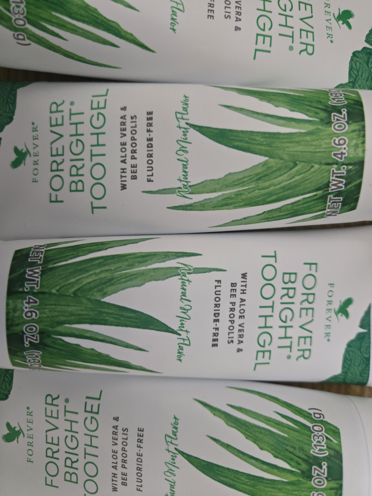 10 tubes of forever bright aloe vera gel