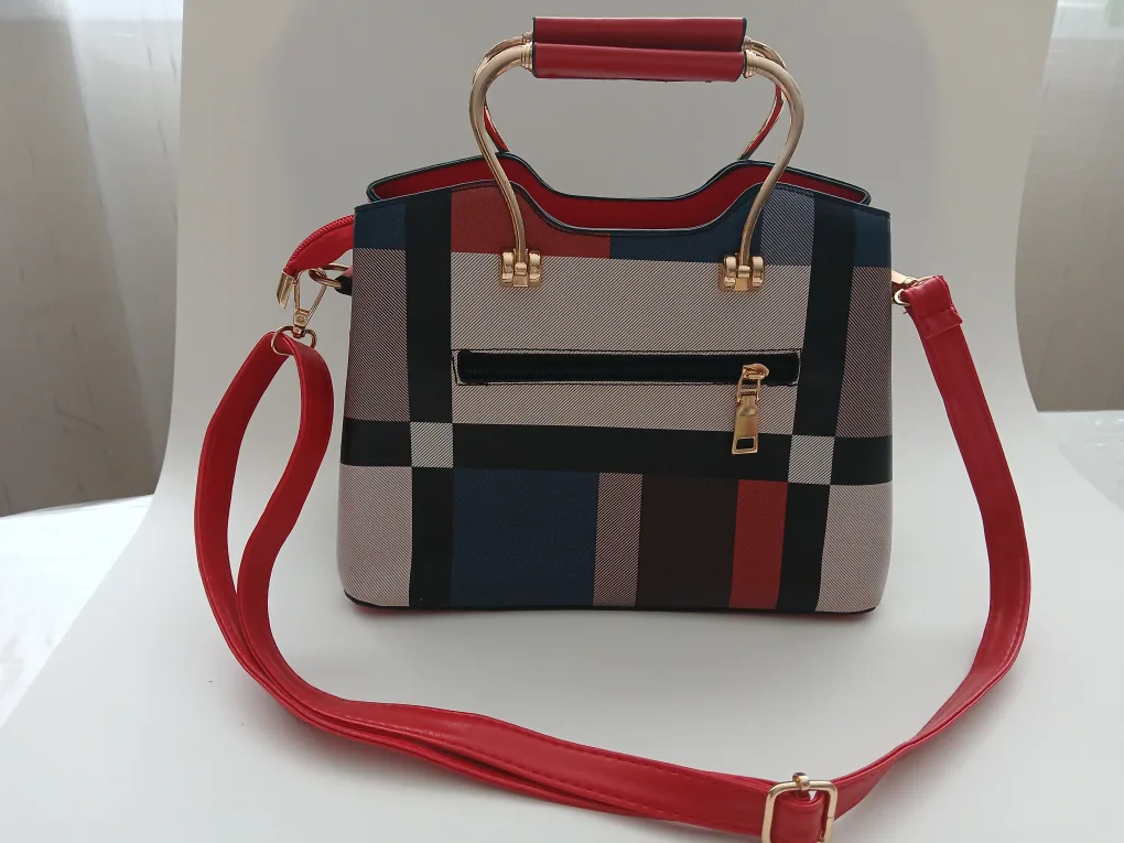 Dunwooly Plaid Tote Bag with Red Trim image indicator(2)