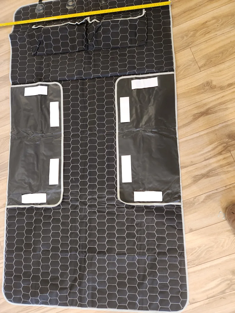 NEW  SUV CARGO LINER FOR DOGS. LARGE image indicator(2)