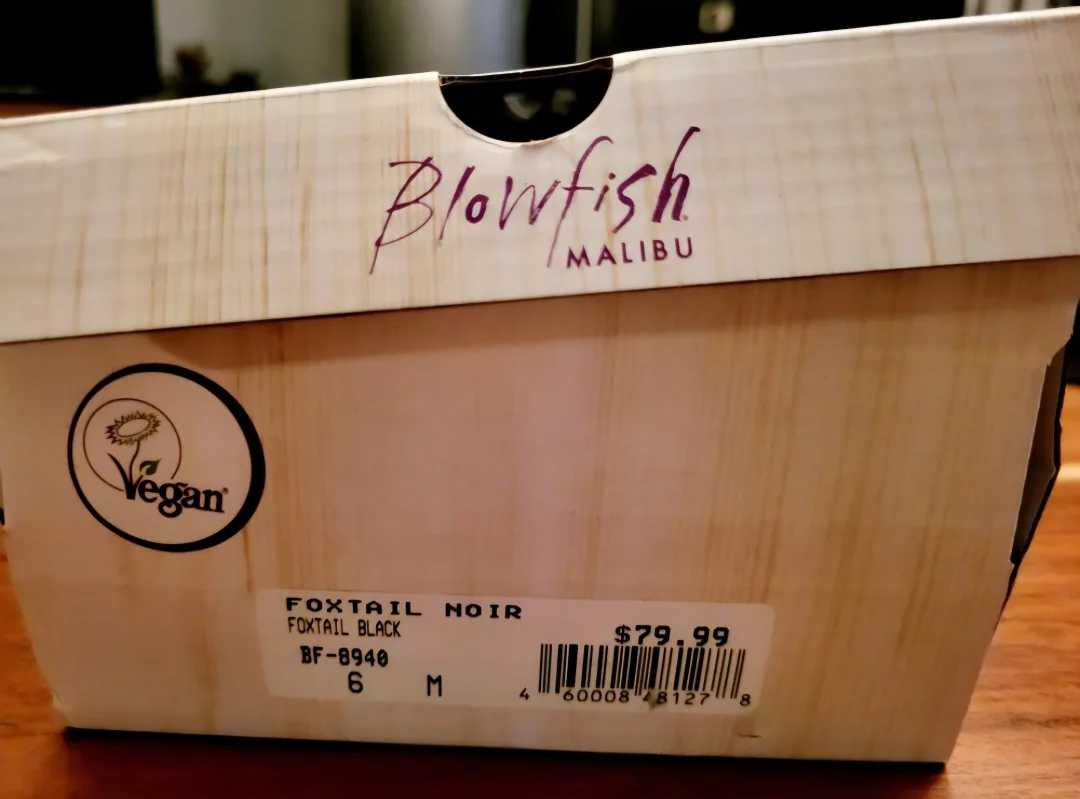 ❣️ New Blowfish Foxtail Black Vegan Leather Sandals size 6 image indicator(10)