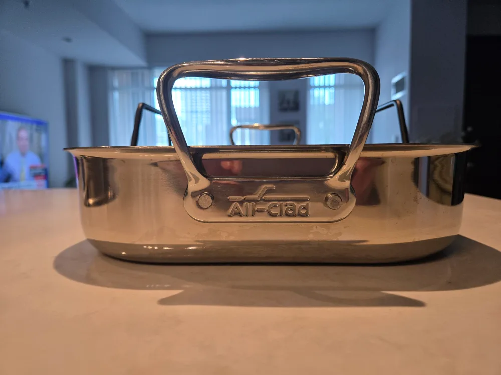All-Clad Stainless Steel Roasting Pan with Rack image indicator(2)