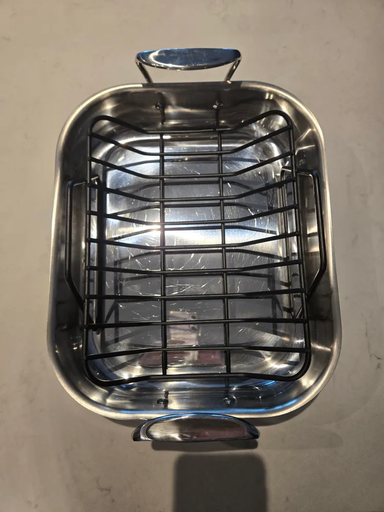 All-Clad Stainless Steel Roasting Pan with Rack image indicator(3)