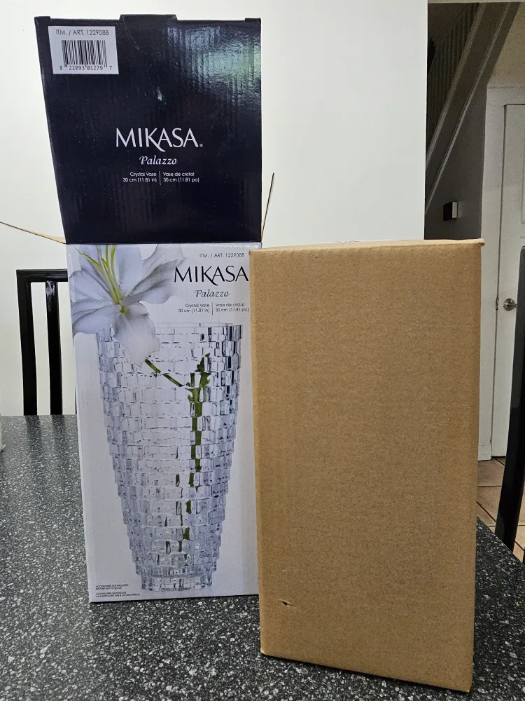 New Mikasa Palazzo Crystal Vase - 30cm image indicator(3)