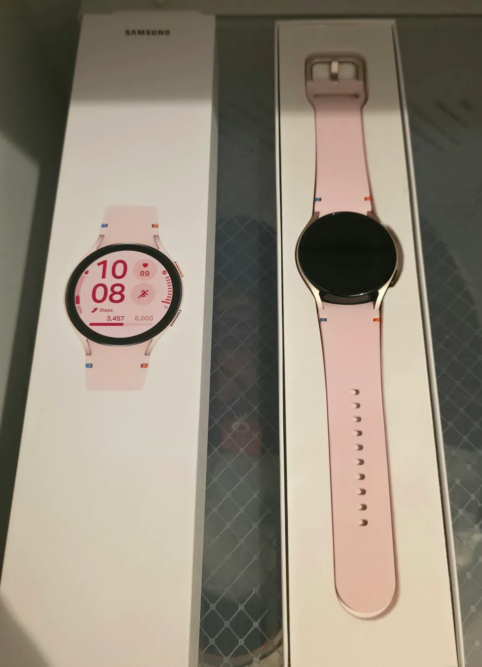 BNIB Samsung Galaxy Watch FE, 40mm Bluetooth, GPS_SM-R861 image indicator(4)