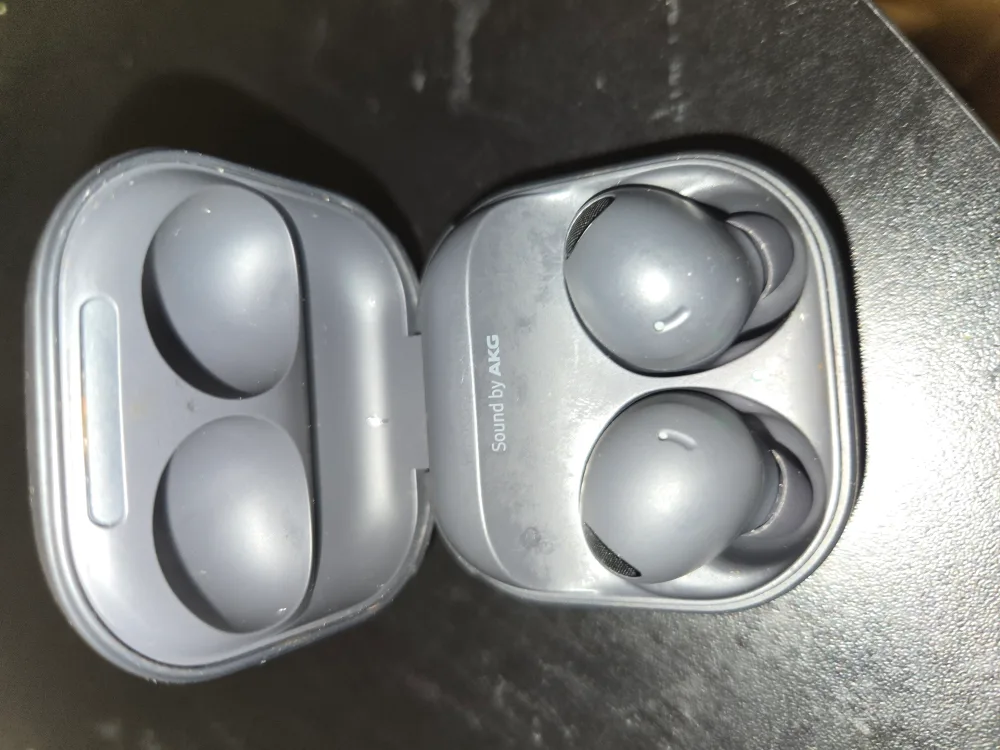 Samsung Galaxy Buds2 Pro & Watch 4 thumbnail