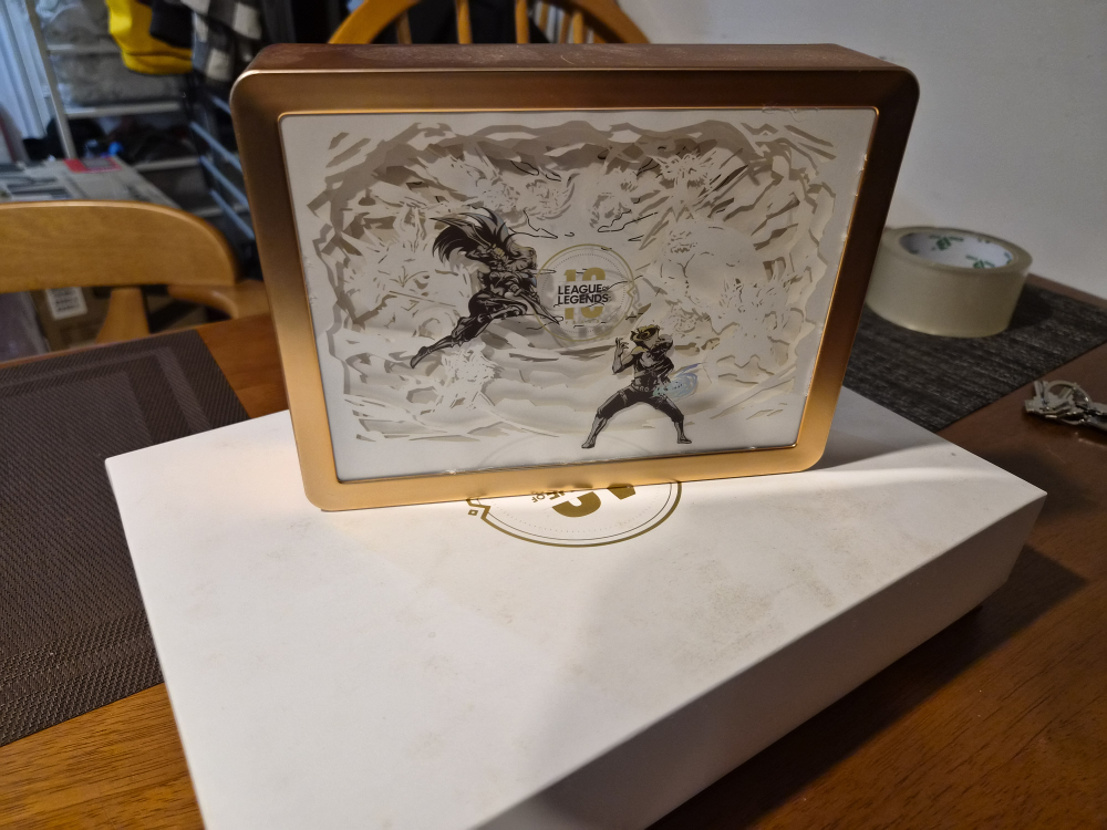 League of Legends 10 Year Anniversary Light Box - photo 5