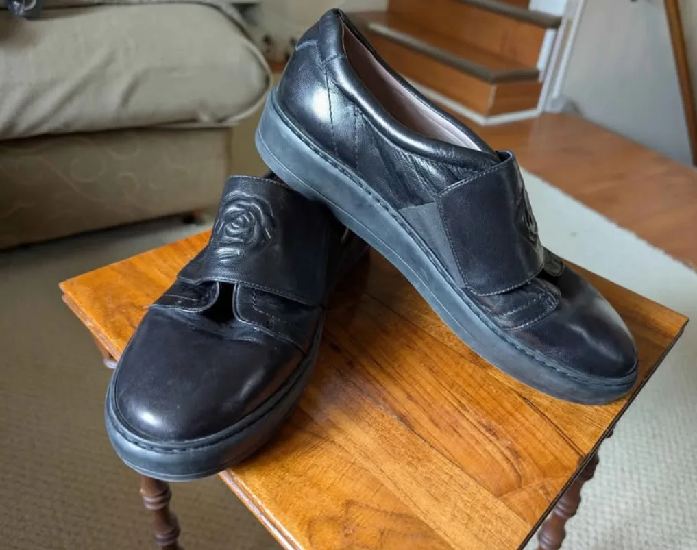 Taryn Rose Women's Leather Loafers image indicator(3)