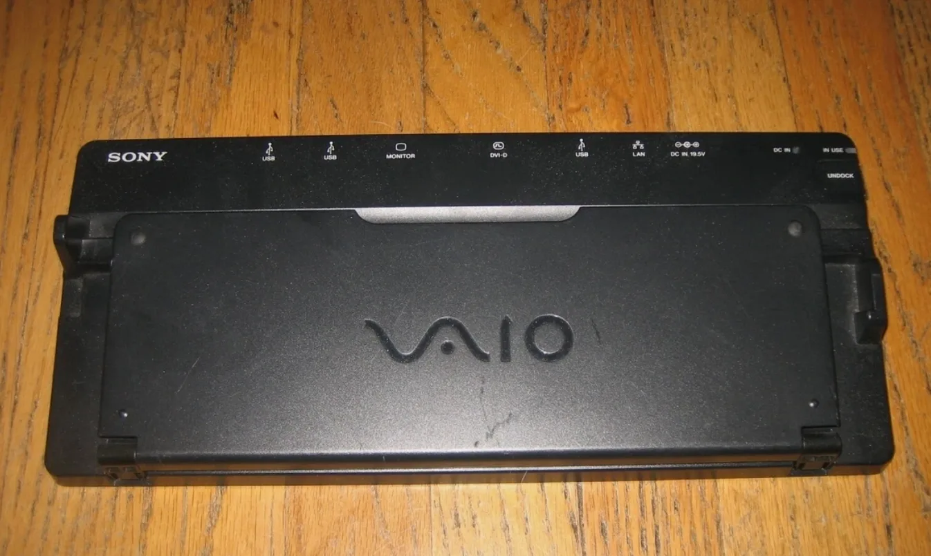 Sony VGP-PRTX1 Port Replicator thumbnail