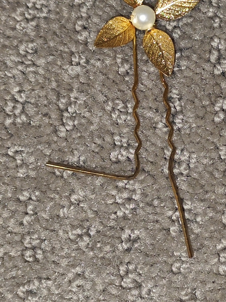 Handmade Pair Wedding Gold Leaf Flower & Pearl Bridal Hair Pin - photo 5