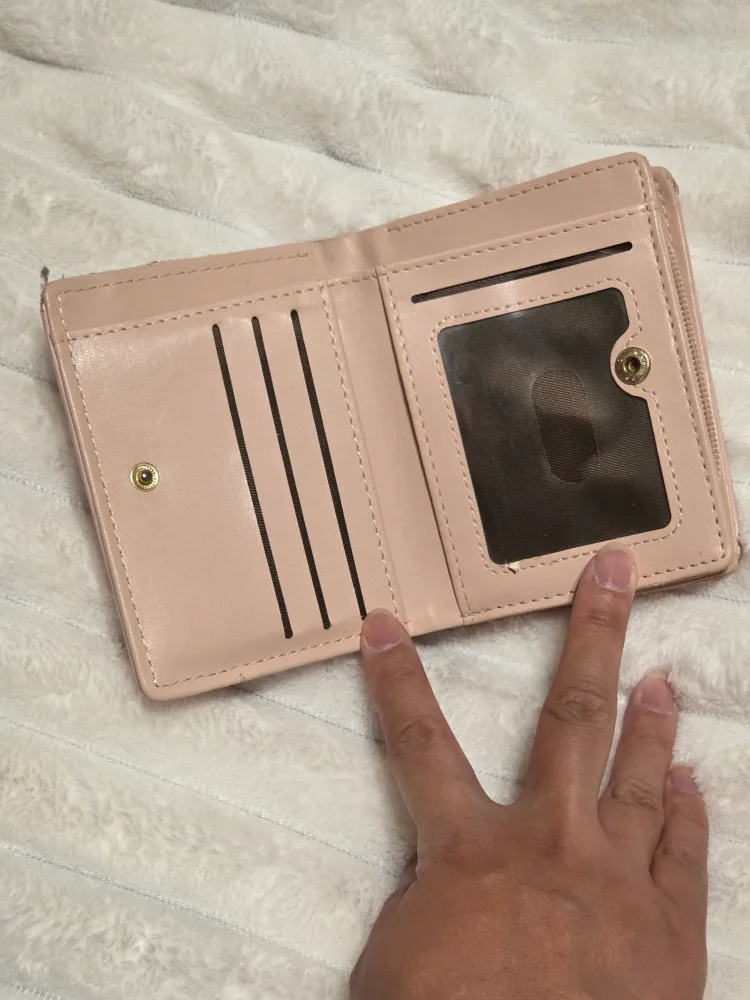 Pink Quilted Wallet with Bow & Cat Charm image indicator(5)