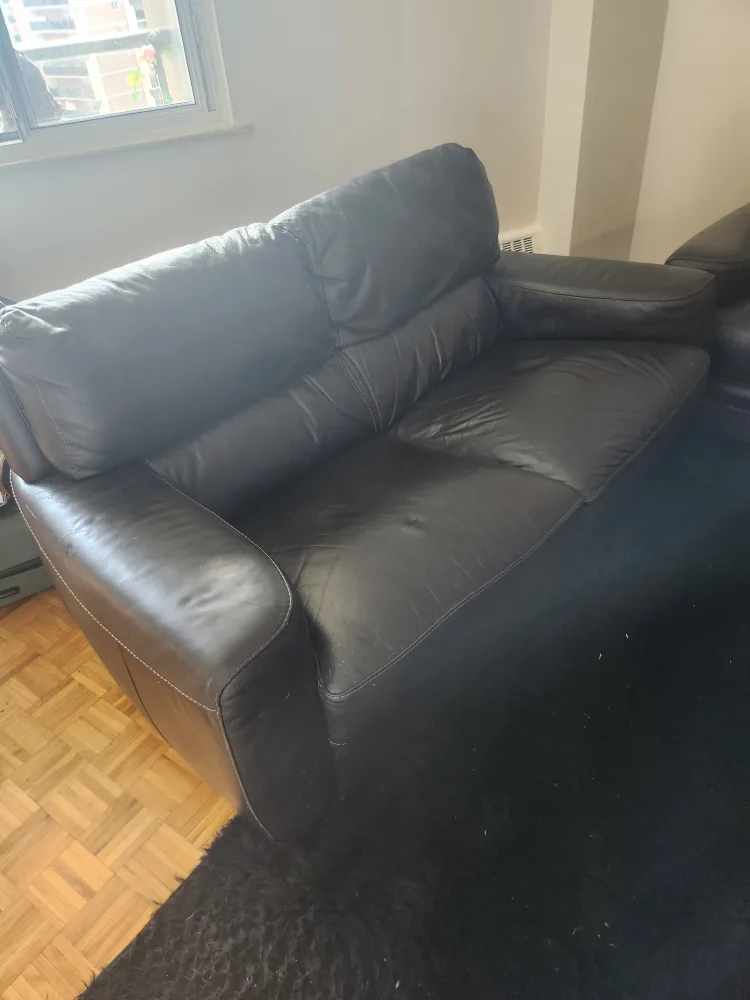Black Leather 2 Seater Sofa (Loveseat) thumbnail
